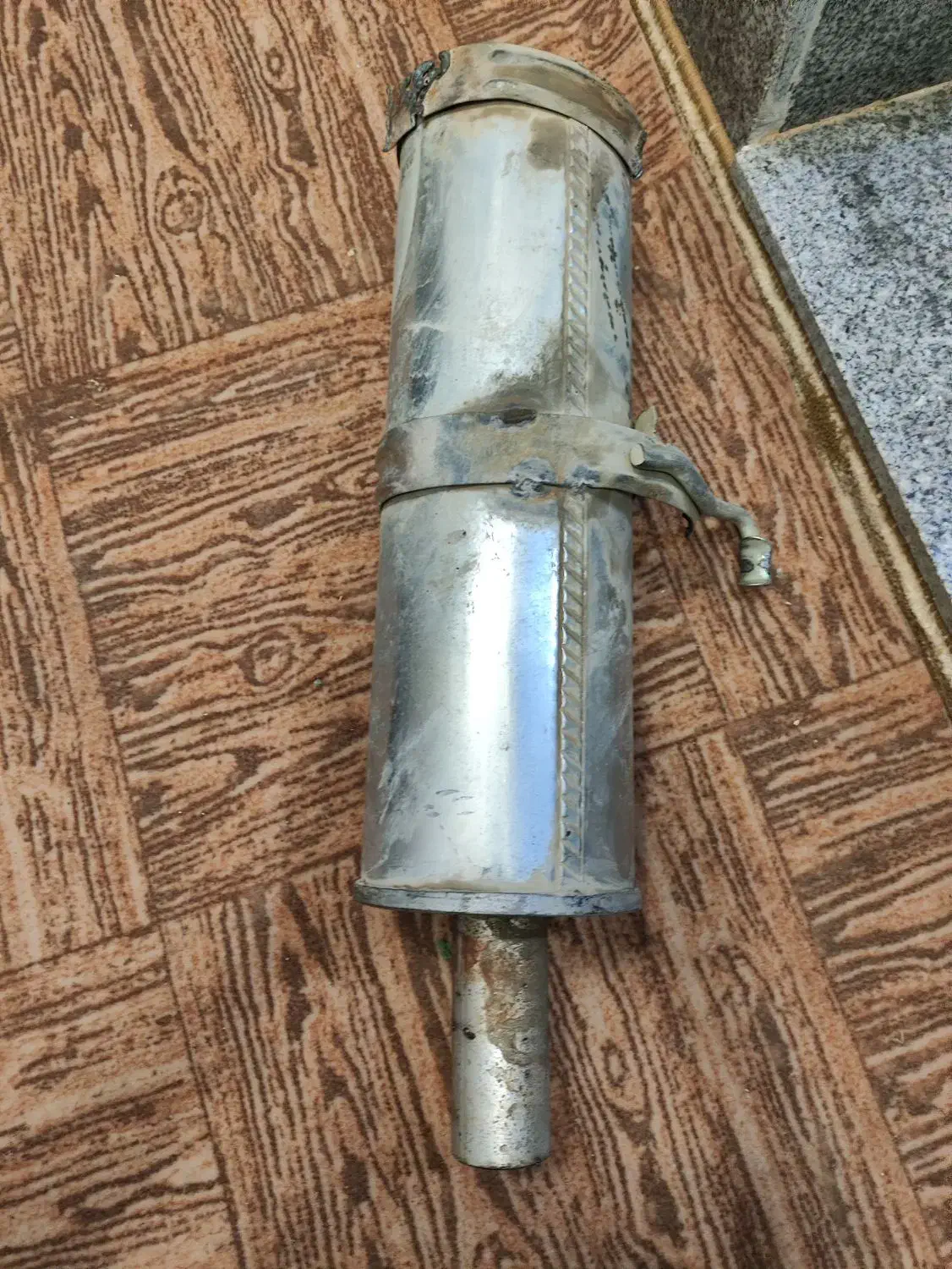 اگزوز رنجروری و 106 کوچیک|قطعات یدکی و لوازم جانبی|لالجین, |دیوار