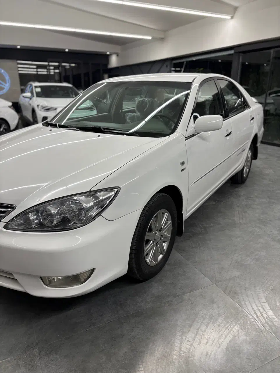 تویوتا کمری گرند دنده ای مشابه صفر|خودرو سواری و وانت|مشهد, امیریه|دیوار