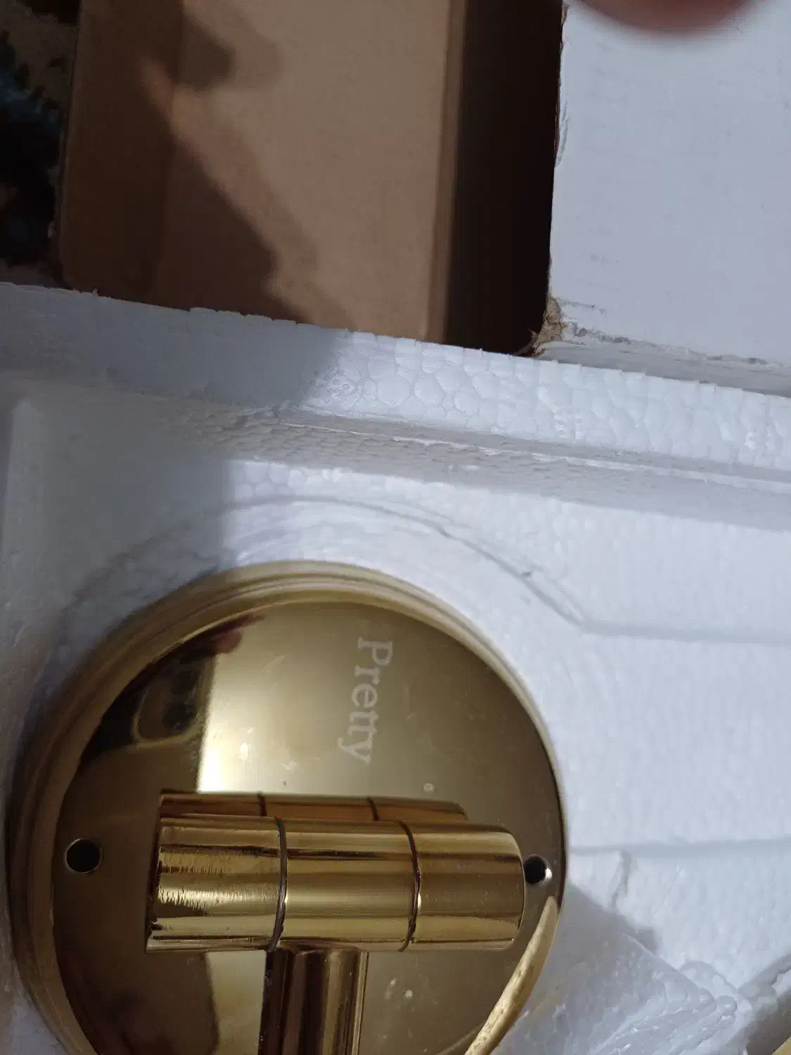 اینه اصلاح ،دیواری ،طلایی رنگ ،مارک پرتی|لوازم حمام|نجف‌آباد, امیرآباد|دیوار