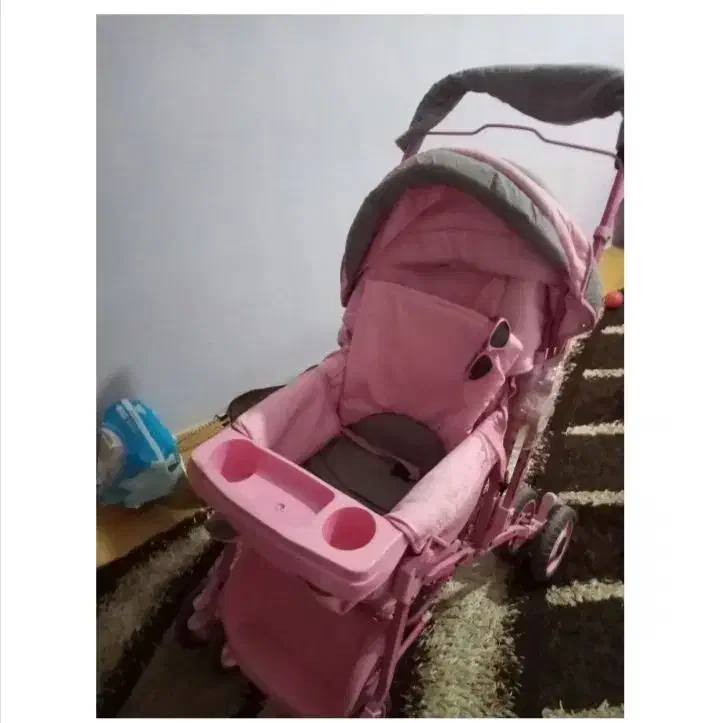 کالسکه صورتی خوشرنگ ۲۵۰ تومان|کالسکه و لوازم جانبی|کرمانشاه, |دیوار