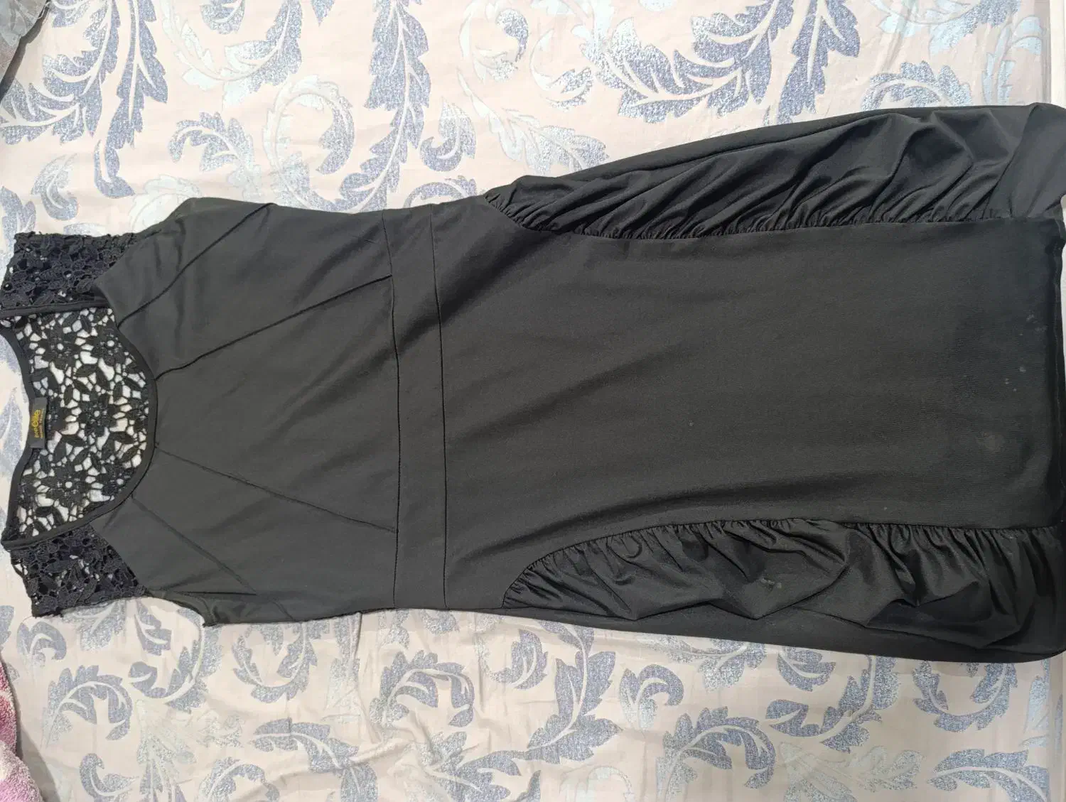 لباس مجلسی|لباس|لاهیجان, کوه بیجار|دیوار