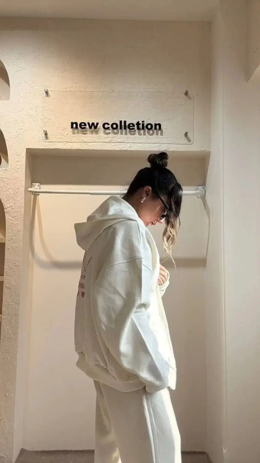 سویشرت|لباس|اصفهان, عطار نیشابوری|دیوار