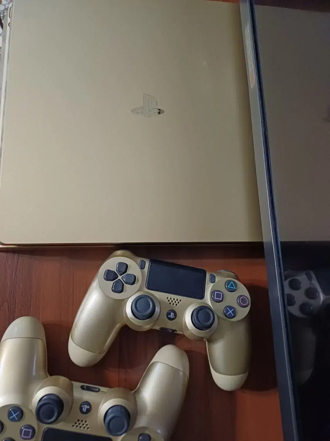 ps4 500گیگابایت دو دسته Golden|کنسول، بازی ویدئویی و آنلاین|تهران, باغ فیض|دیوار