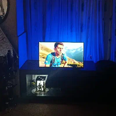 تلویزیون۳۲ اندروید دیجیتال و ماهواره داخلی|تلویزیون و پروژکتور|قم, چهل اختران|دیوار