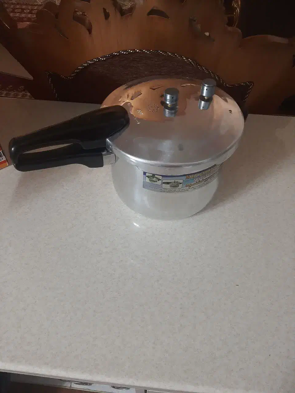 زودپز|ظروف پخت‌وپز|اصفهان, پوریای ولی|دیوار