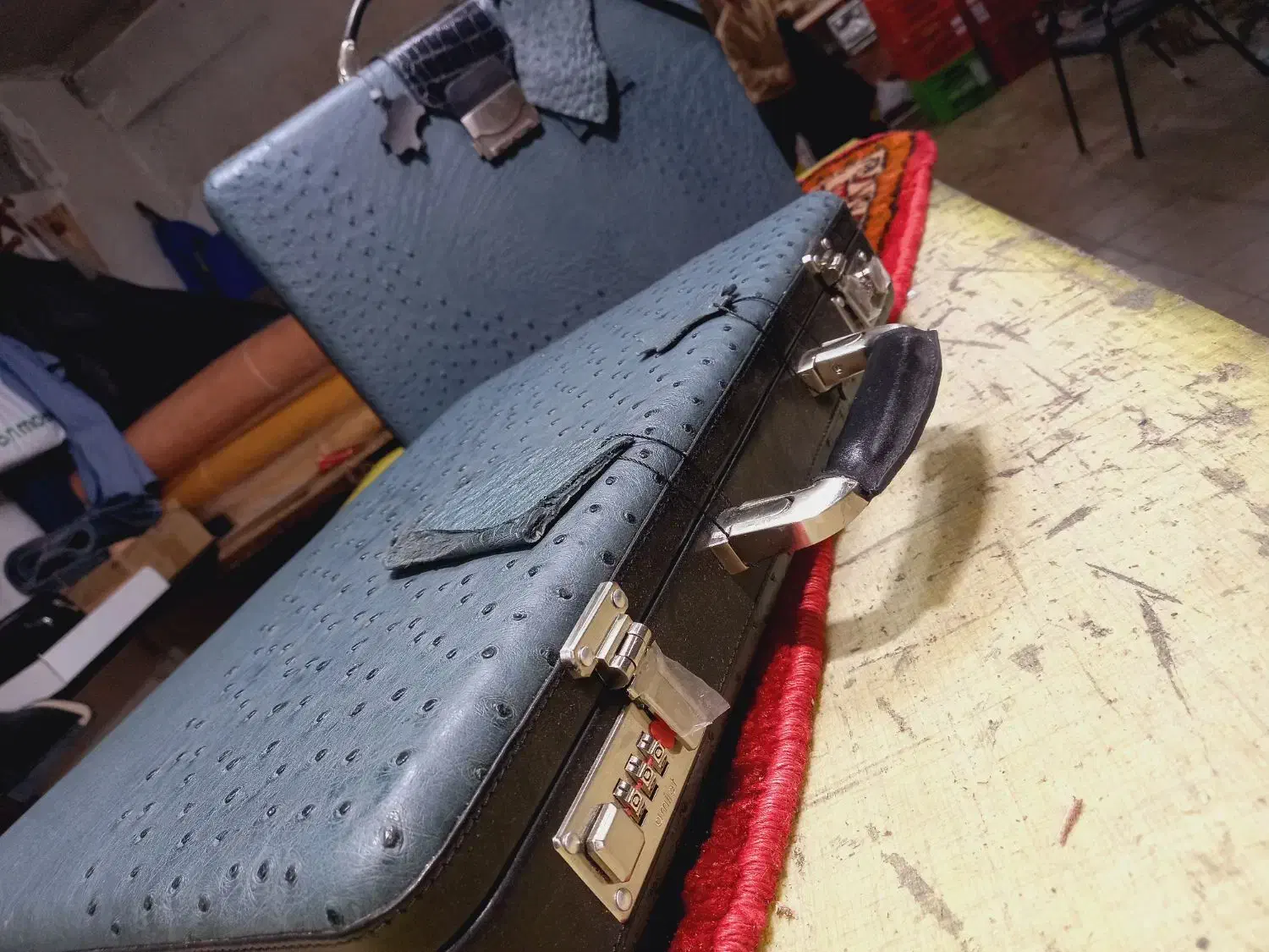 کیف سامسونت با چرم شتر مرغ|کیف، کفش، کمربند|ری, صفاییه (چشمه علی)|دیوار