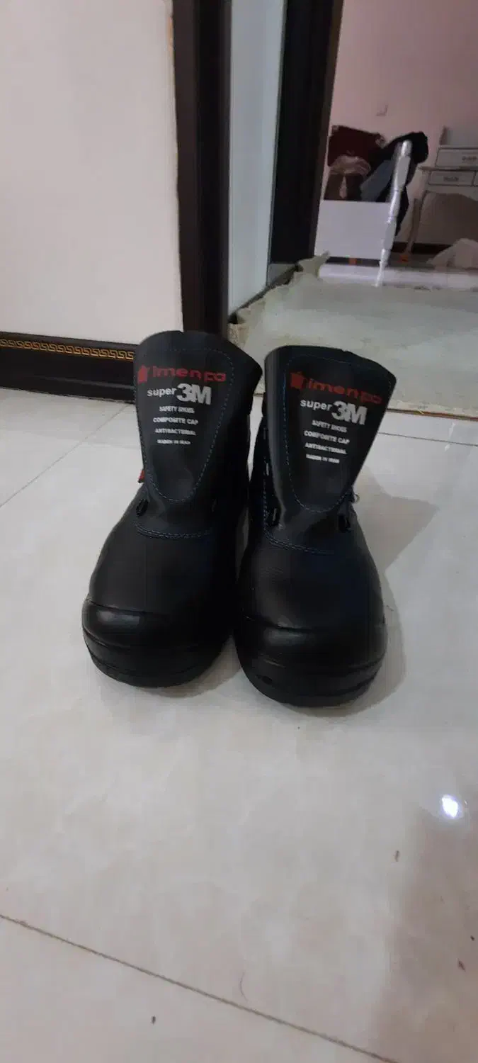 کفش ایمنی|کیف، کفش، کمربند|بندر امام خمینی, |دیوار