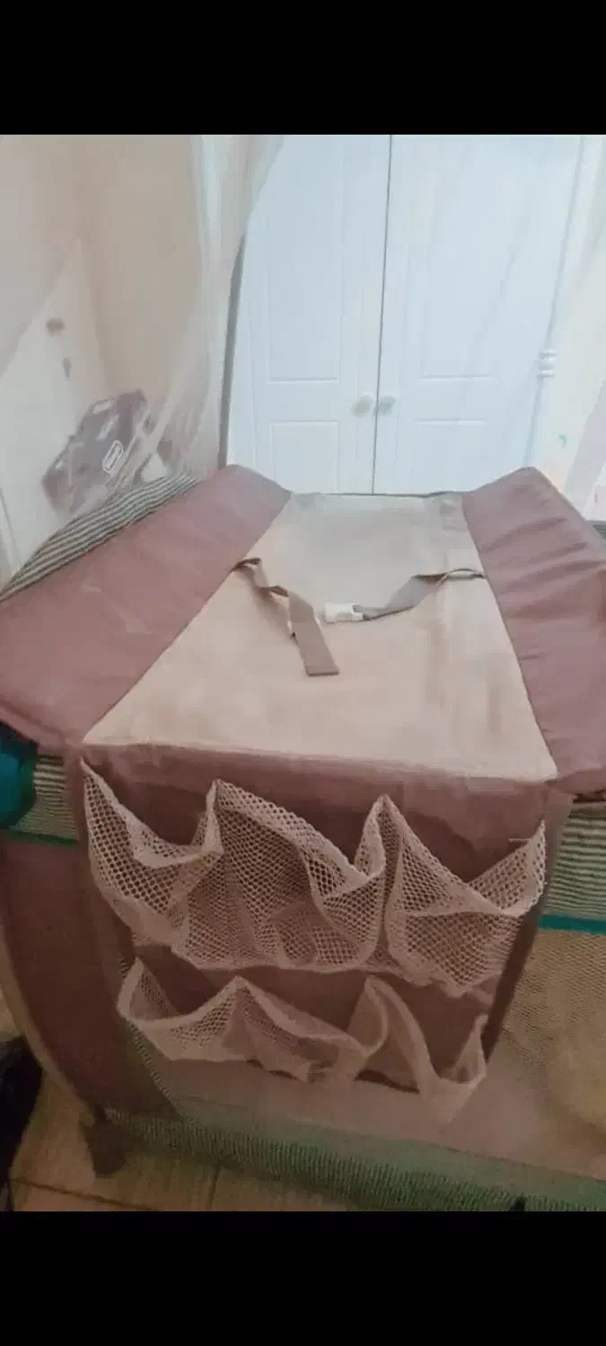 تخت پارک|تخت و صندلی بچه|تهران, مینی‌سیتی (شهرک نفت)|دیوار