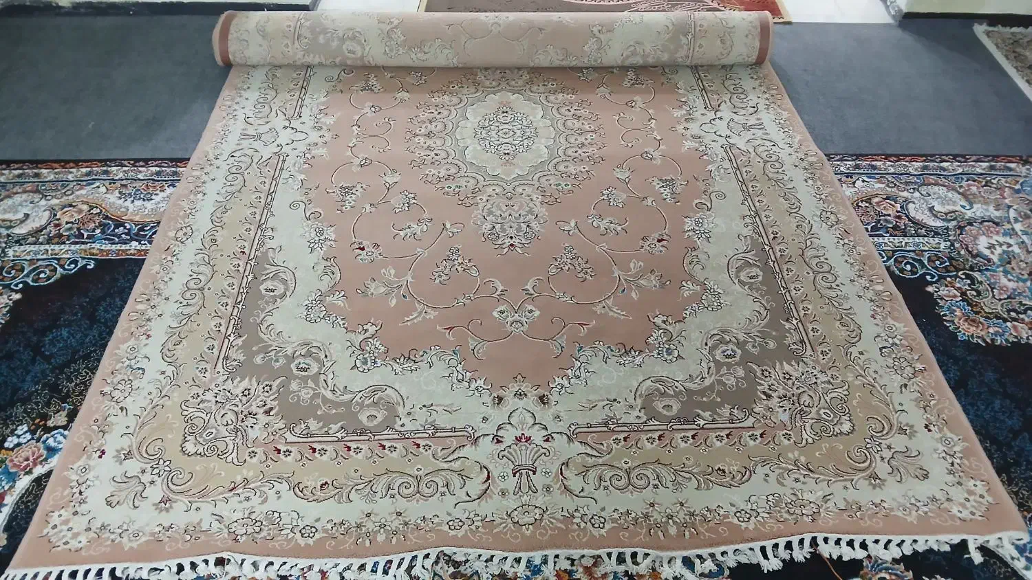 فرش ۶ متری|فرش|آمل, |دیوار