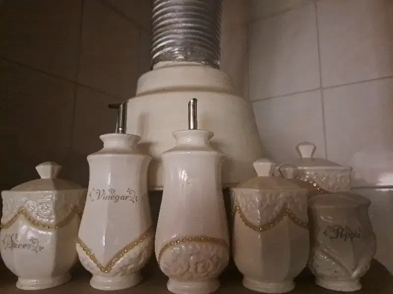 پاسماوری|آب‌چکان و نظم‌دهنده ظروف|قم, وادی السلام|دیوار