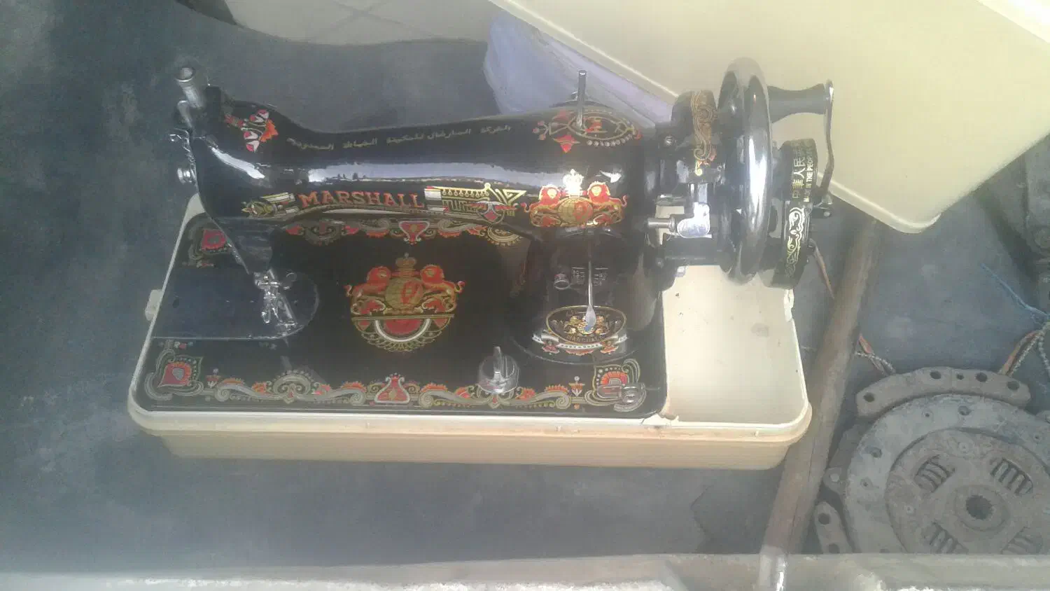 چرخ خیاطی تمیز وسالم در حد نو|چرخ خیاطی و ریسندگی|بسطام, |دیوار