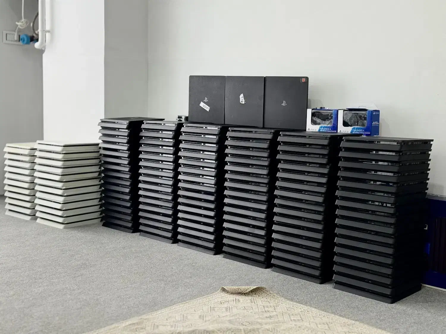 فروش استثنایی ps4 کپی خور 1ترا  اقساطی|کنسول، بازی ویدئویی و آنلاین|تبریز, |دیوار