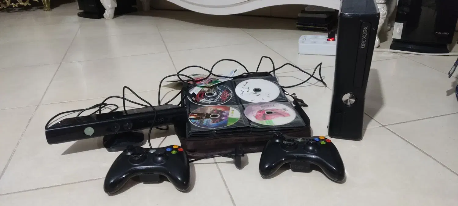 Xbox 360 super slim|کنسول، بازی ویدئویی و آنلاین|زنجان, |دیوار