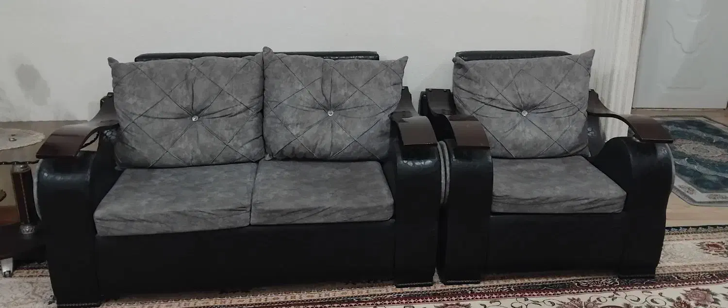 مبل|مبلمان خانگی و میز عسلی|رشت, شهرک شهید مفتح|دیوار