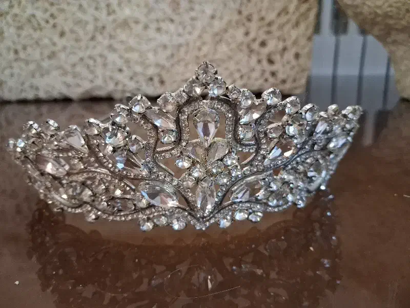 تاج عروس|زیورآلات و اکسسوری|تهران, سازمان برنامه شمالی|دیوار