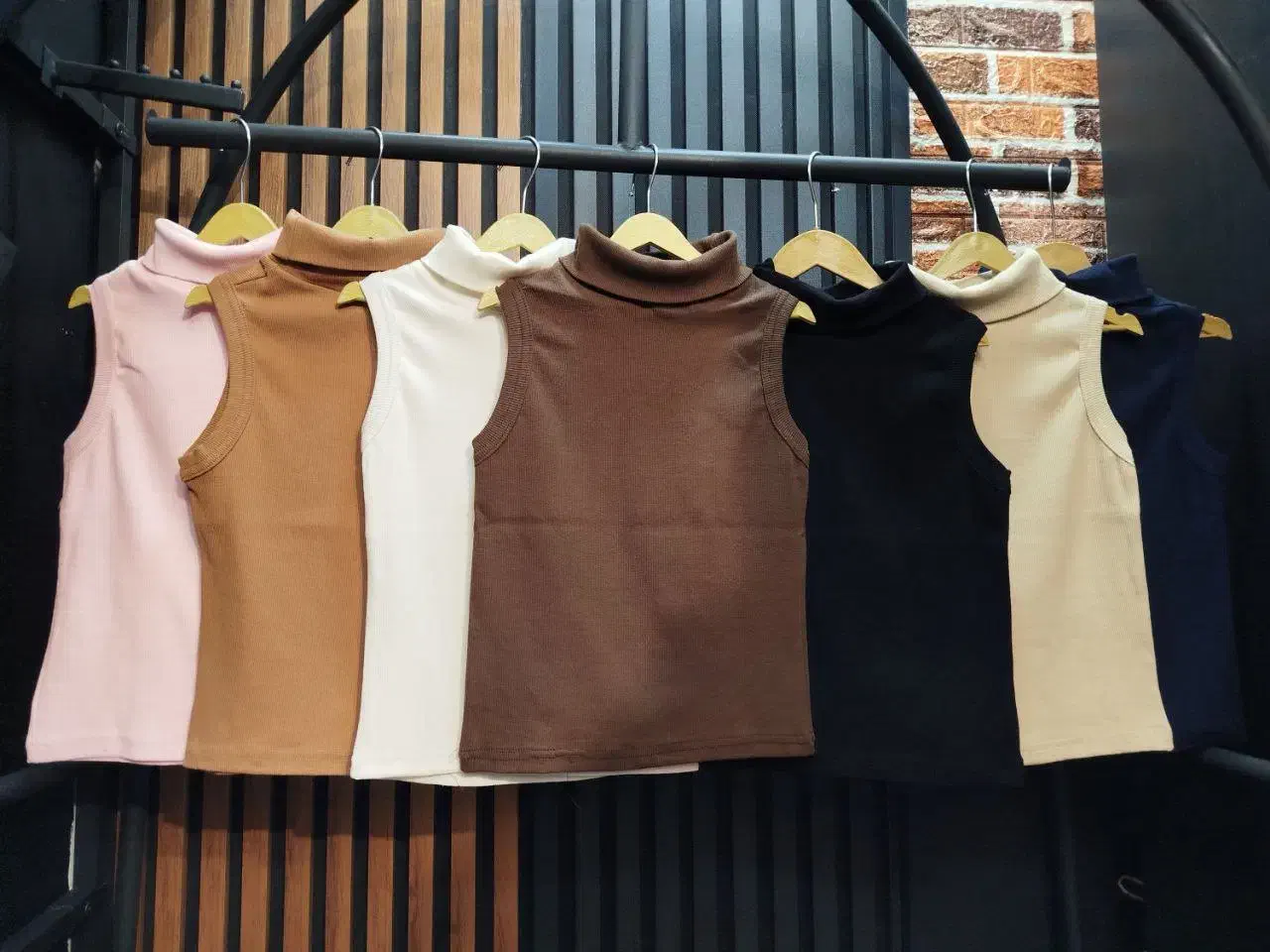 لباس زنانه|لباس|قم, شهرک قدس|دیوار