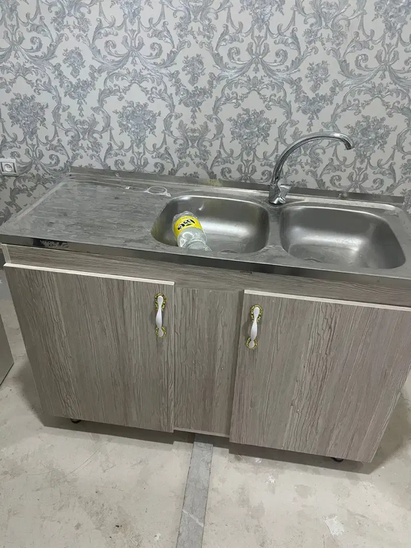 چند عدد کمد دیواری کابینت و سینک ظرفشوی|جاکفشی، کمد، دراور|تبریز, |دیوار