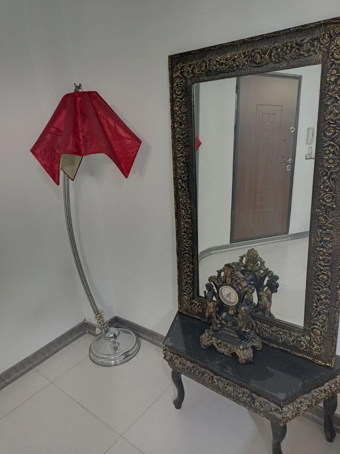 تخت خواب دونفره با تشک و اینه کنسول|تخت و سرویس خواب|کرج, خرمدشت|دیوار