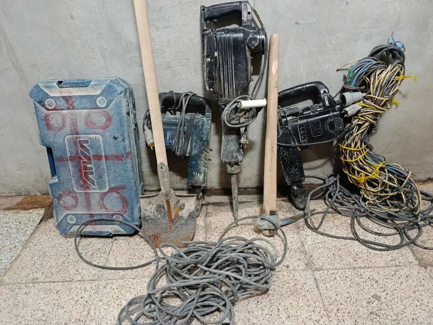 تخریب کلی وجزیی|خدمات پیشه و مهارت|شوش, |دیوار