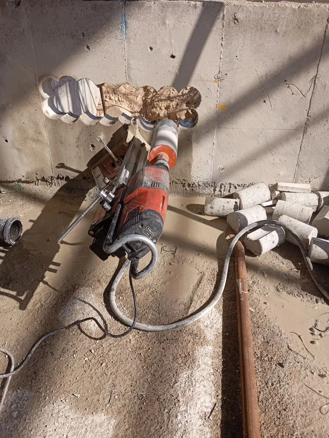 کاشت میلگرد کرگیری برش بتن|خدمات پیشه و مهارت|کرج, عظیمیه|دیوار