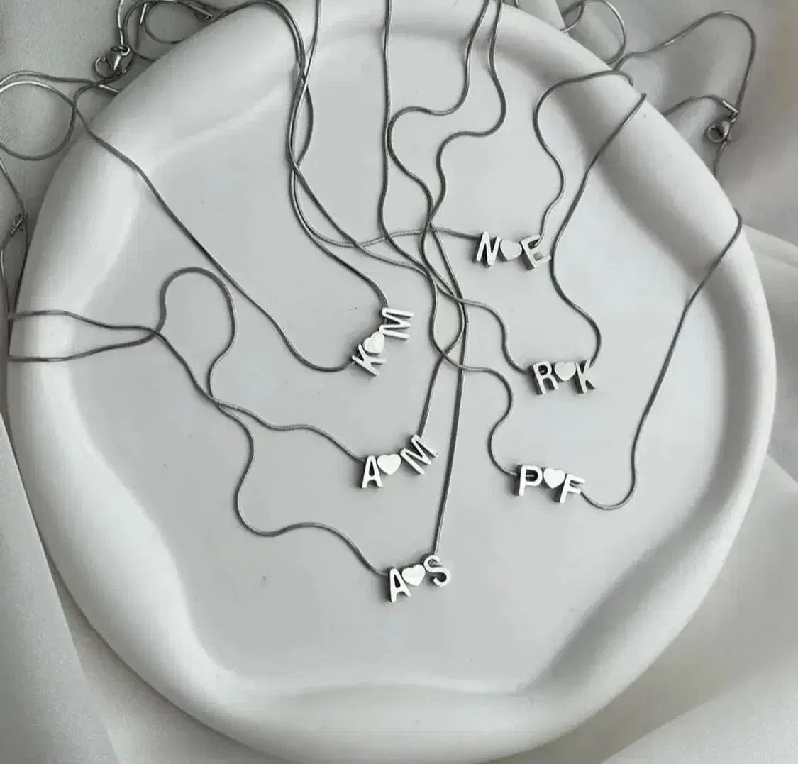 گردنبند حرف اول اسم|بدلیجات|تهران, علیآباد|دیوار