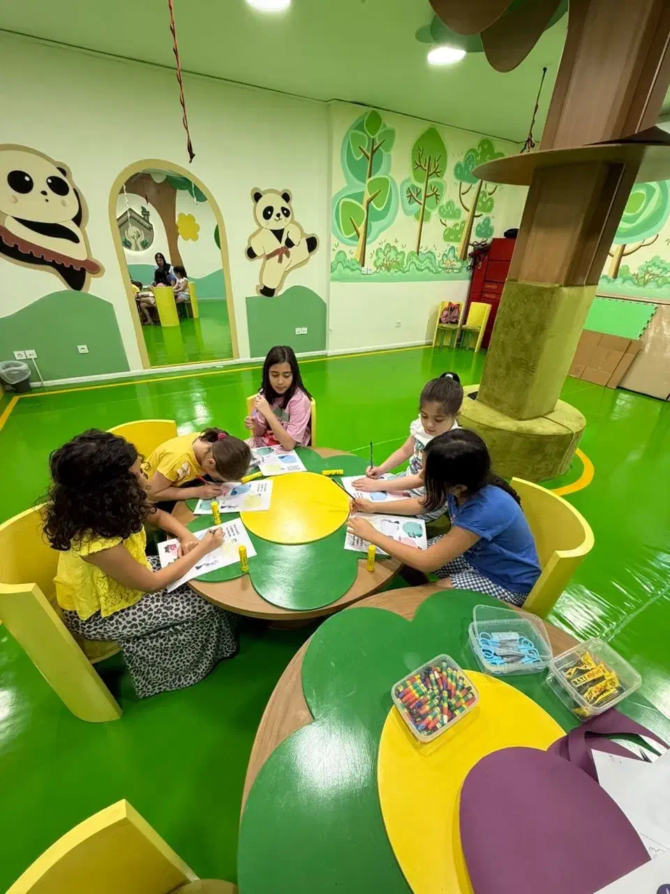 اجاره ساعتی فضای آموزشی مخصوص کودکان|اجارهٔ کوتاه‌مدت دفتر کار و فضای آموزشی|تهران,  امام زاده قاسم (نیاوران)|دیوار