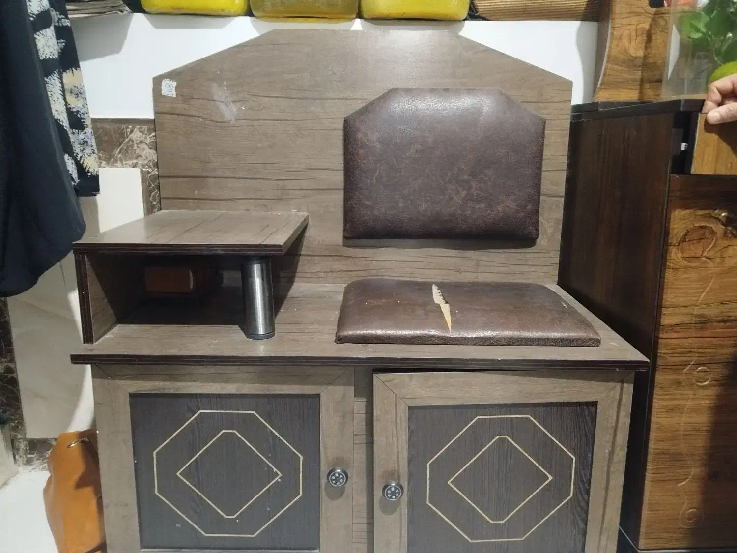 میز تلفن|میز تلفن|شیراز, شیشه‌گری|دیوار