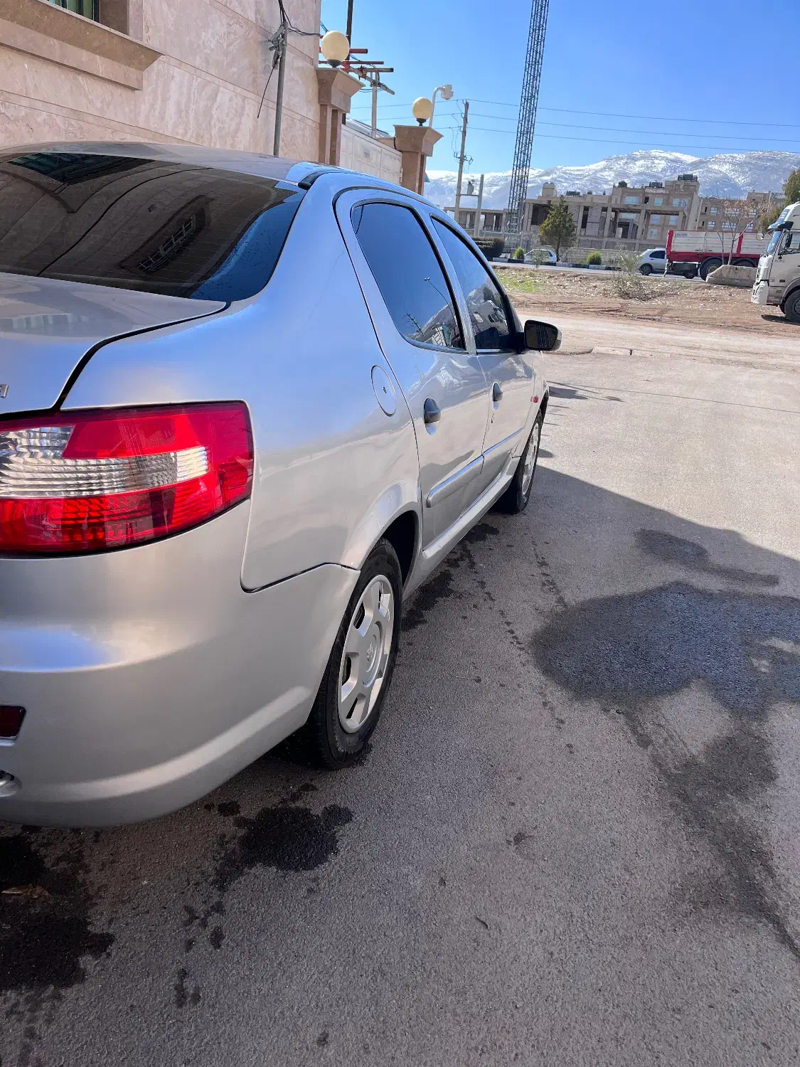 رانا tu5 مدل۹۶|خودرو سواری و وانت|شیراز, پشم شیشه|دیوار