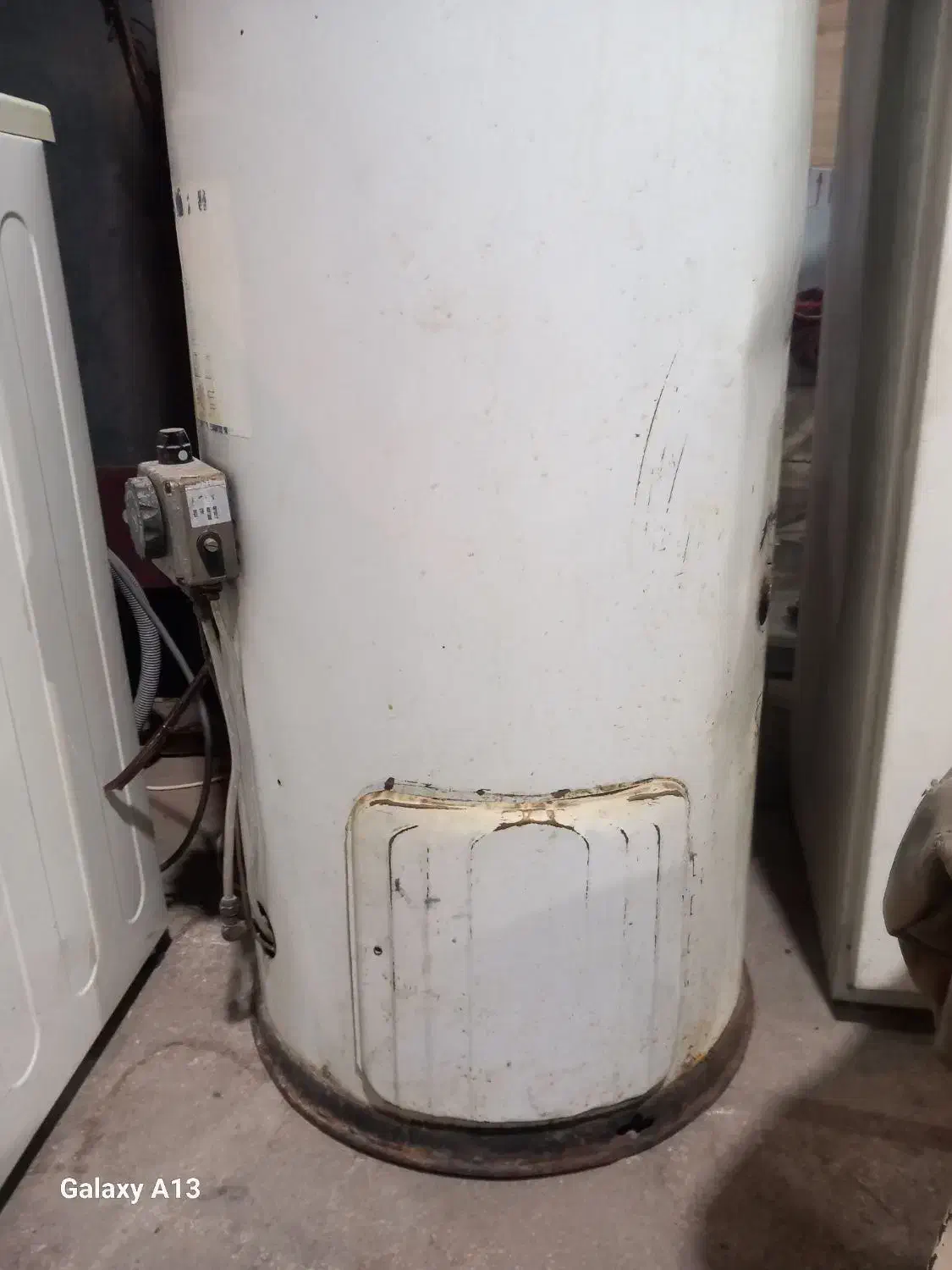 آبگرم کن اطمینان|آبگرمکن، پکیج، شوفاژ|جهرم, |دیوار