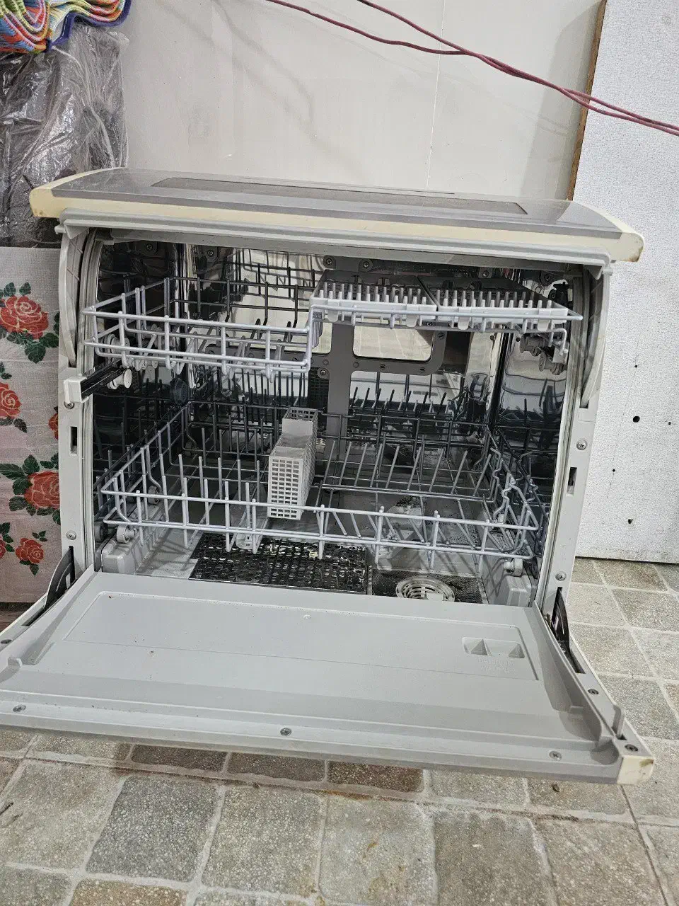 ماشین ظرفشویی|ماشین ظرفشویی|کاشمر, |دیوار