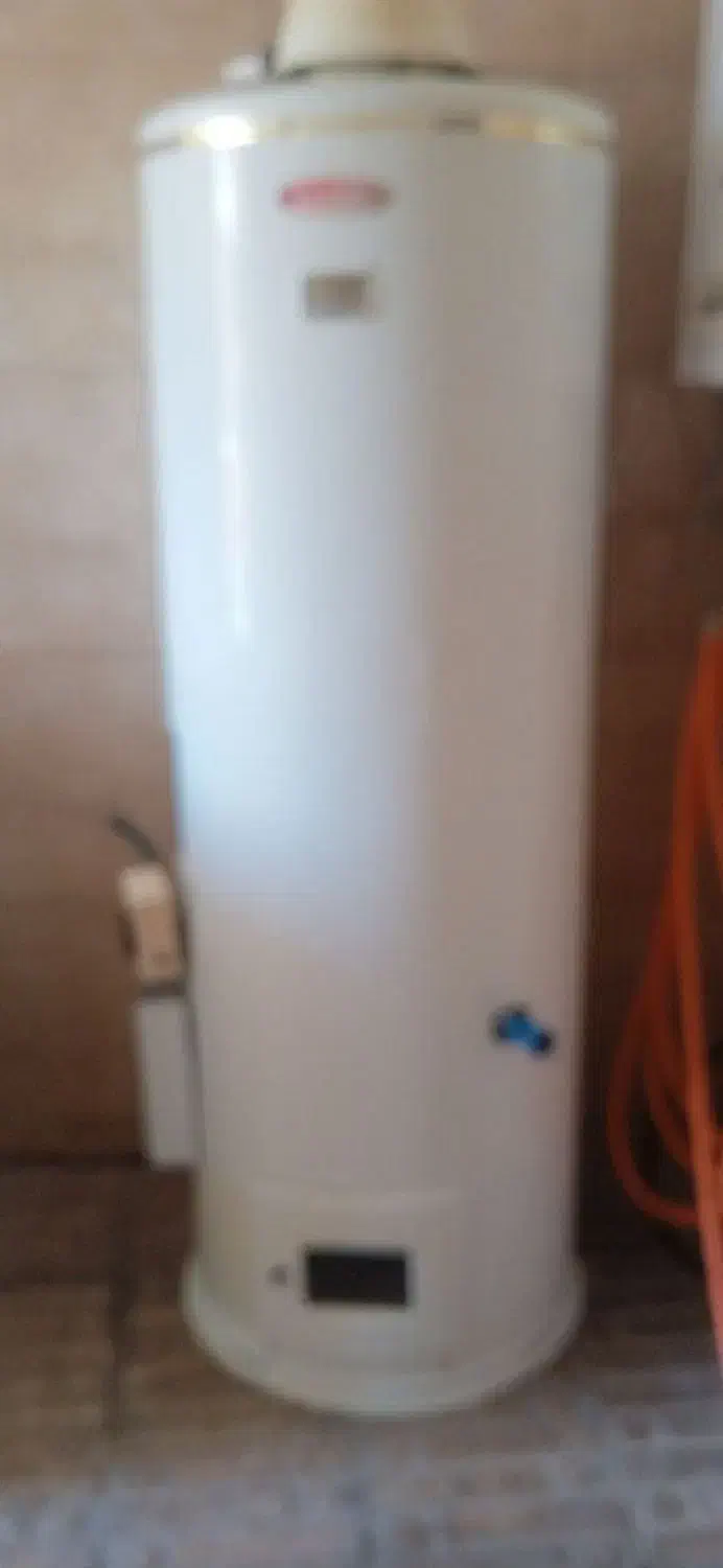 آبگرمکن ایستاده|آبگرمکن، پکیج، شوفاژ|قروه, |دیوار