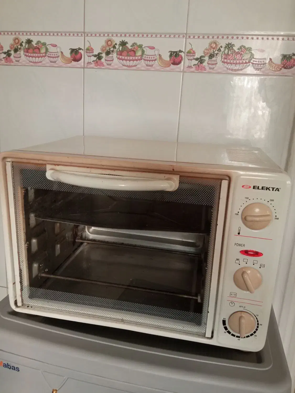 توستر  دویست هزار|اجاق گاز و لوازم برقی پخت‌وپز|بندر انزلی, متروپل|دیوار