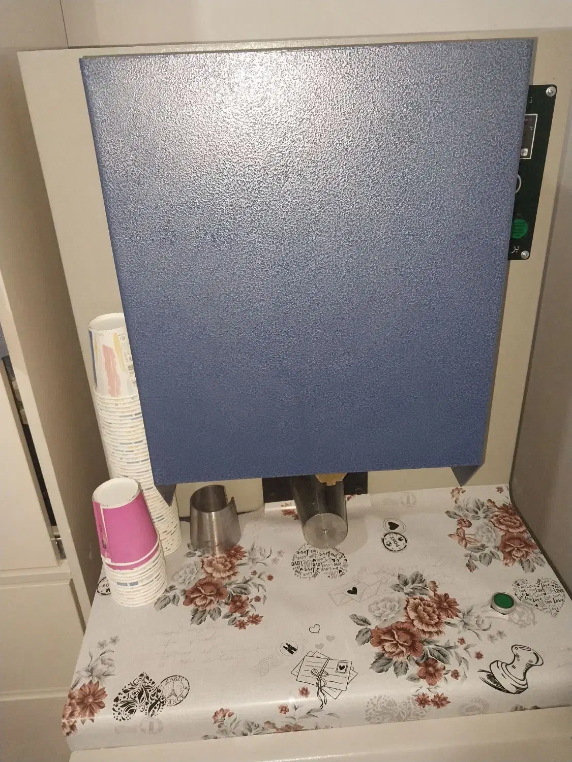 فروش دستگاه لیوان کاغذی دو جداره|ماشین‌آلات صنعتی|لیلان, |دیوار