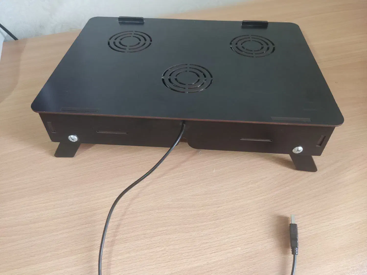 کول پد|قطعات و لوازم جانبی رایانه|میانه, |دیوار