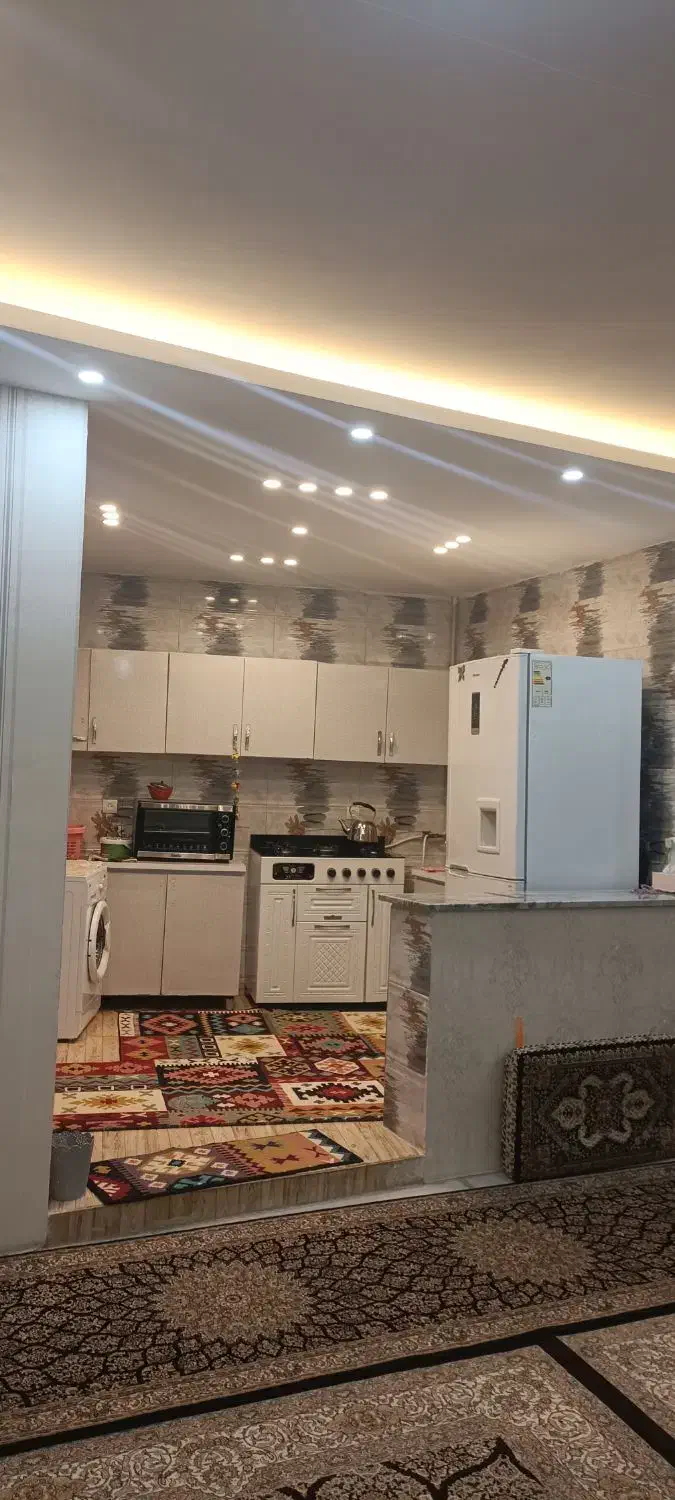 خانه دوشان روی خیابان 20متری پادگان|فروش آپارتمان|سنندج, |دیوار