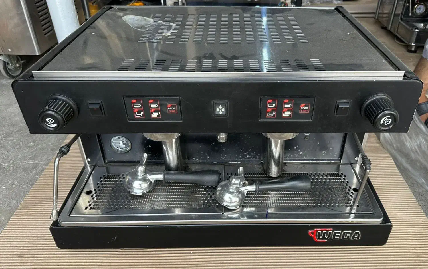 انواع قهوه ساز صنعتی  و نصب دستگاه|کافی‌شاپ و رستوران|میناب, |دیوار