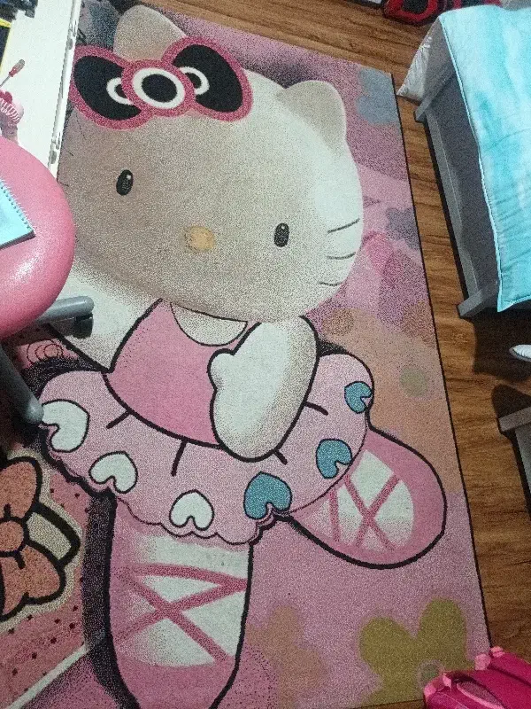 وسایل با قیمت خوب پرده و قالی بچه گانه۳۵۰۰|اسباب و اثاث بچه|بندرعباس, |دیوار