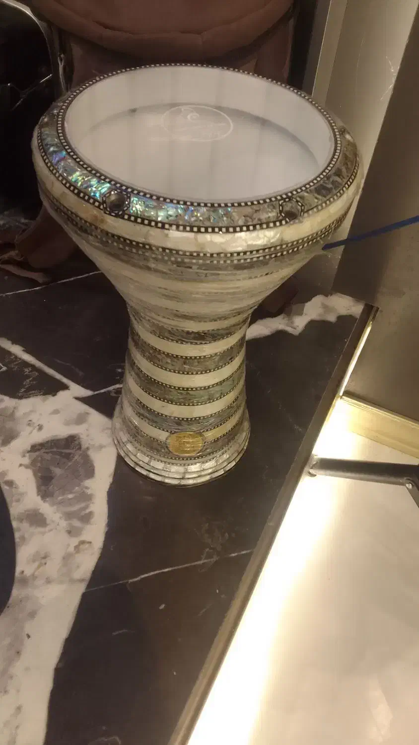 داربوکا جوهرالفن|درام و پرکاشن|اصفهان, آبشار|دیوار