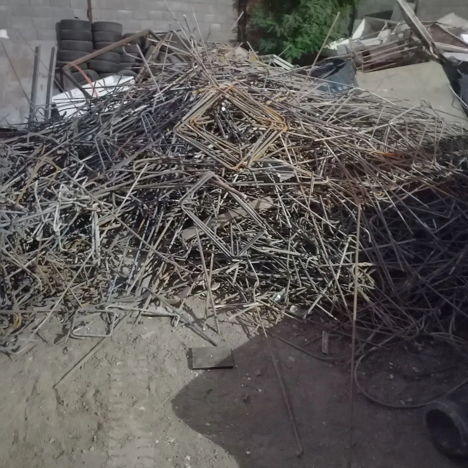 ضایعات و آهن آلات|عمدهفروشی|تهران, فلسطین (میدان انقلاب)|دیوار