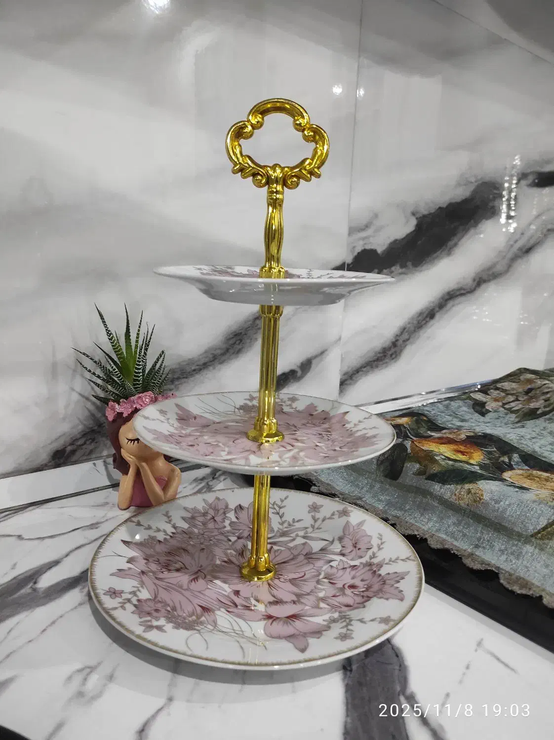 ظروف پذیرایی نو|ظروف سرو و پذیرایی|قرچک, زیبا شهر|دیوار