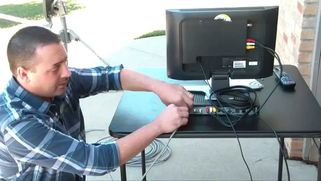 نصاب انتن گیرنده وتنظیمات بالوازم،تمام نقاط تهران|خدمات پیشه و مهارت|تهران, ونک|دیوار