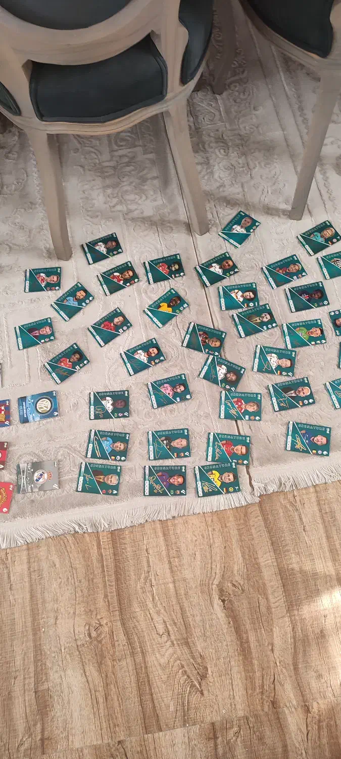 کیمدی با ارزش بدون طاق|اسباببازی|هشتگرد, فاز ۳ مهستان|دیوار