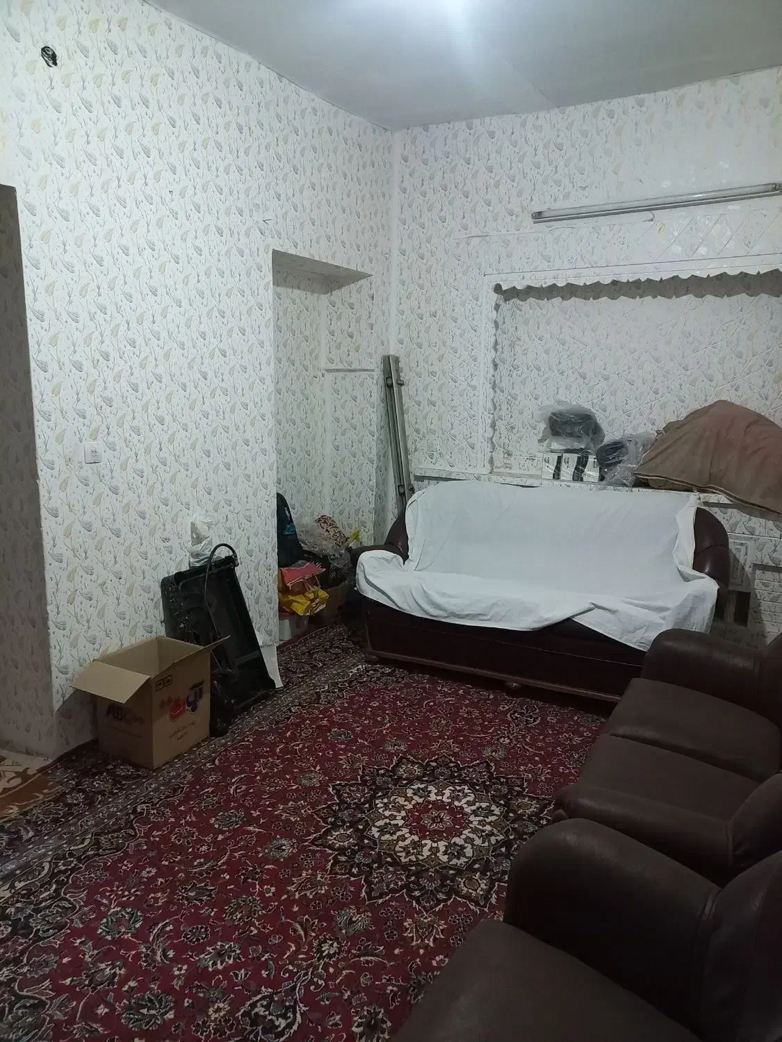 اجاره یک اتاق 5×3 به یک نفر مجرد|اجارهٔ خانه و ویلا|نهاوند, |دیوار