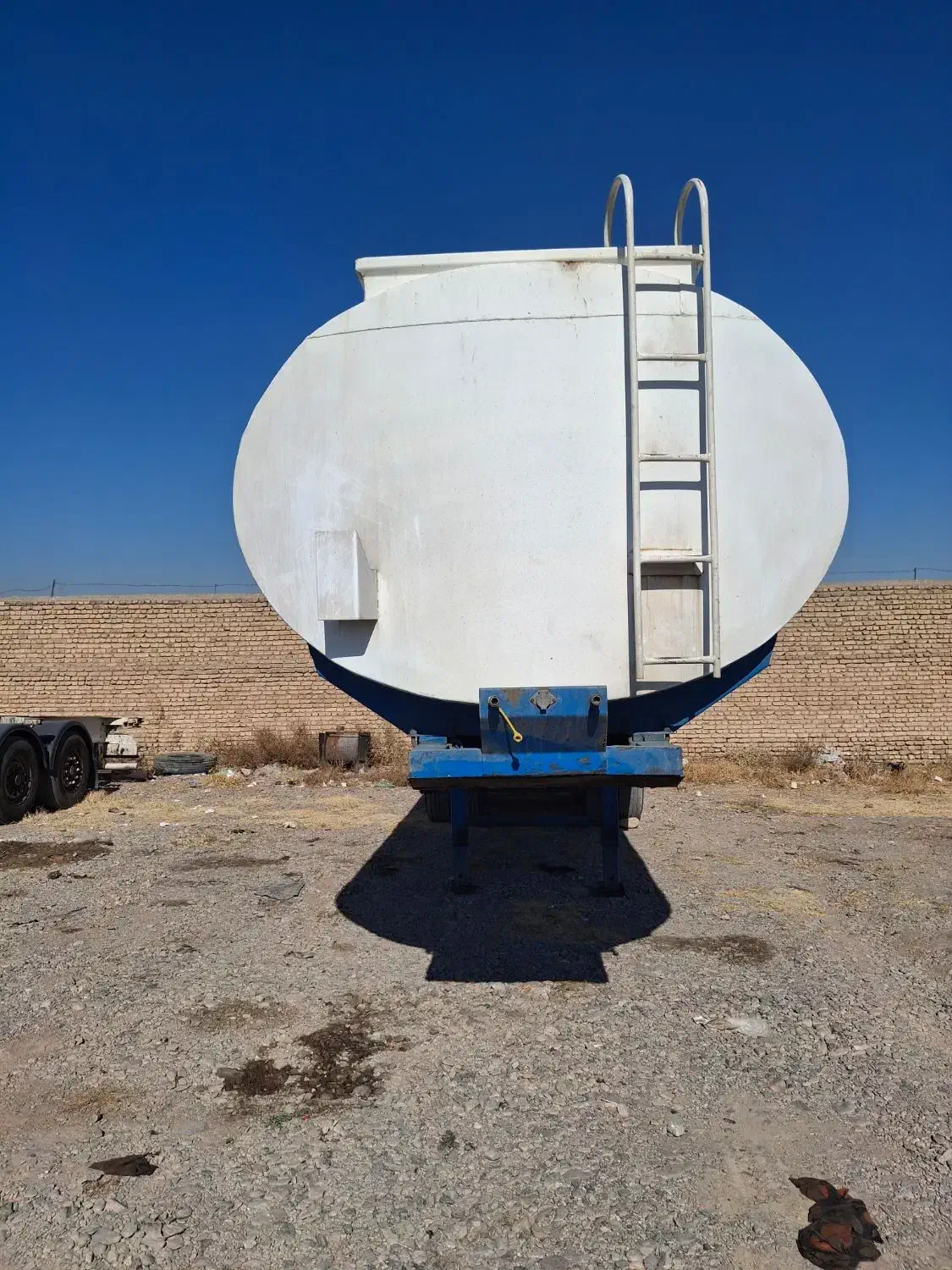 تانکر سوخت 2 محور|خودرو سنگین|مشهد, رباط طرق|دیوار