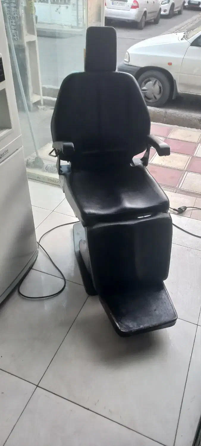 صندلی برقی ارایشگاه|آرایشگاه و سالن‌های زیبایی|مشکین‌دشت, |دیوار