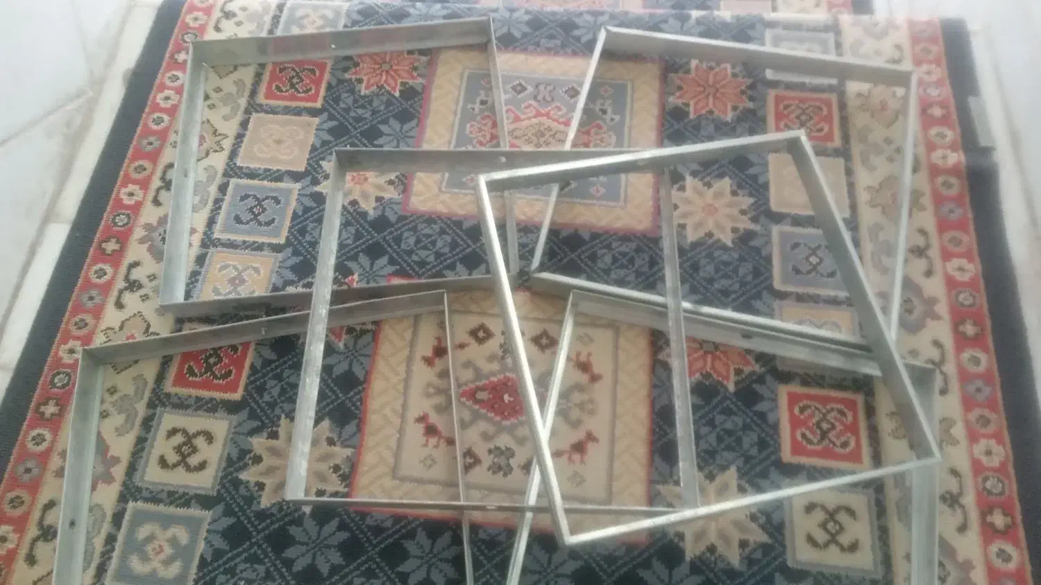 راک دستگاه جوجه کشی|لوازم جانبی حیوانات|یزد, |دیوار