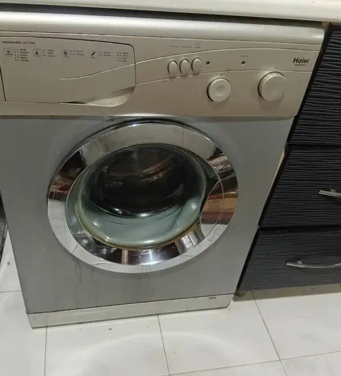 لباسشویی نو مدل هایر زیر قیمت به علت مهاجرت|ماشین لباسشویی و خشک‌کن لباس|رشت, گیل|دیوار