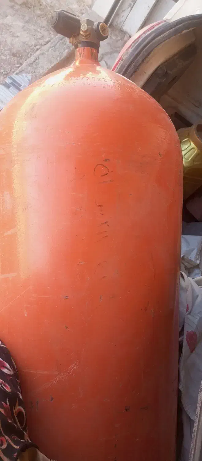 کپسول گاز ماشین سی آن جی|قطعات یدکی و لوازم جانبی|قائن, |دیوار