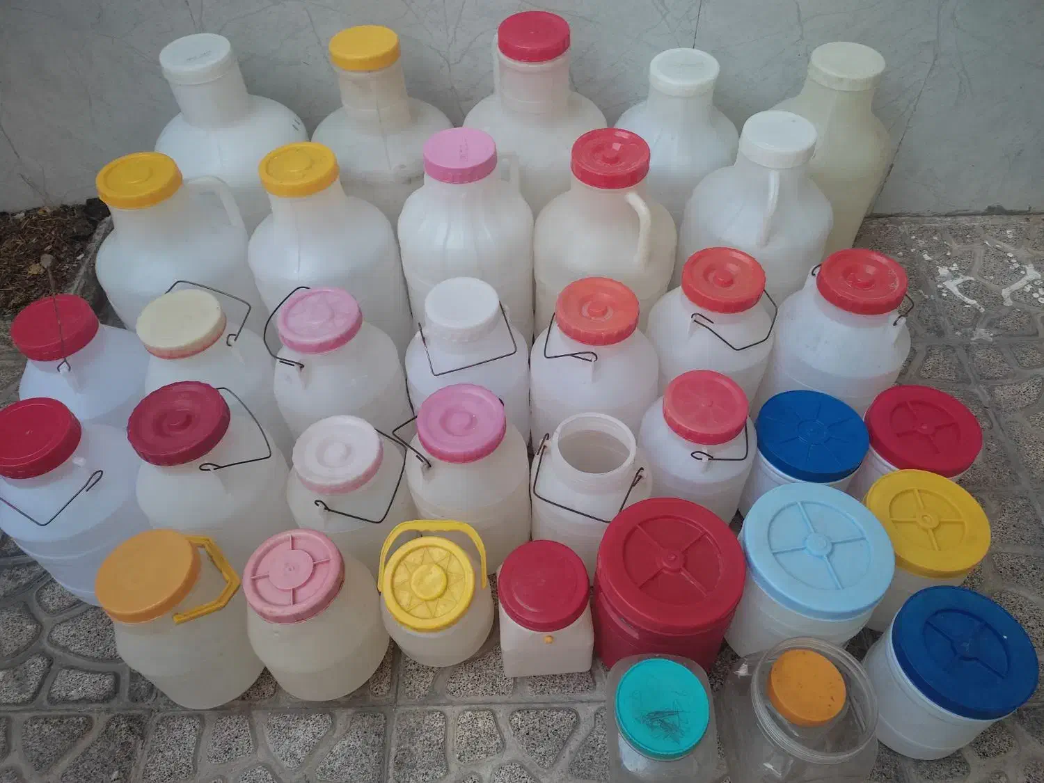 دبه|ظروف نگهدارنده، پلاستیکی، یک‌بارمصرف|مشهد, رسالت|دیوار