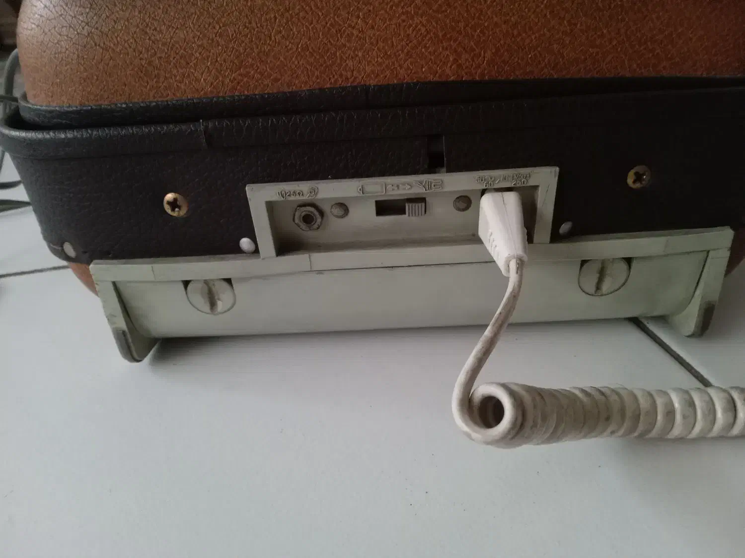 رادیوگرام قدیمی اصل|کلکسیون اشیاء عتیقه|تهران, جردن|دیوار